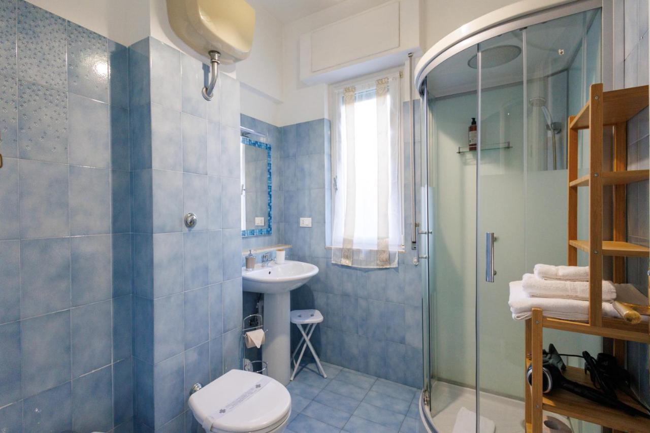 Casa Vittoria Di San Martino Affittacamere Genoa Bagian luar foto